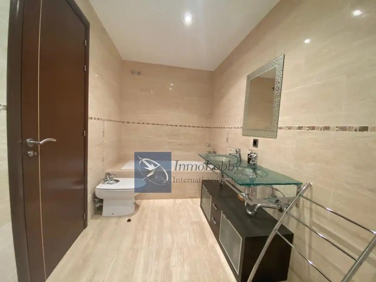Casa amb terrassa en venda a Carrer Guineu, imagen 22