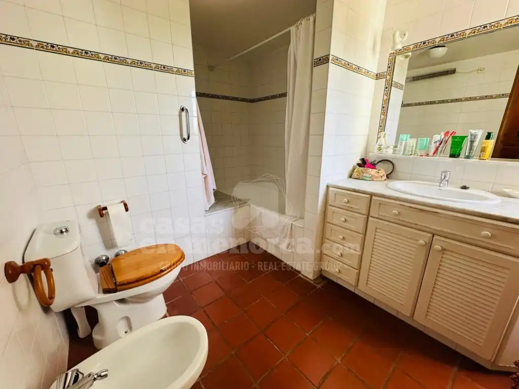 Baño de Casa o chalet en venta en Ciutadella de Menorca con Jardín privado