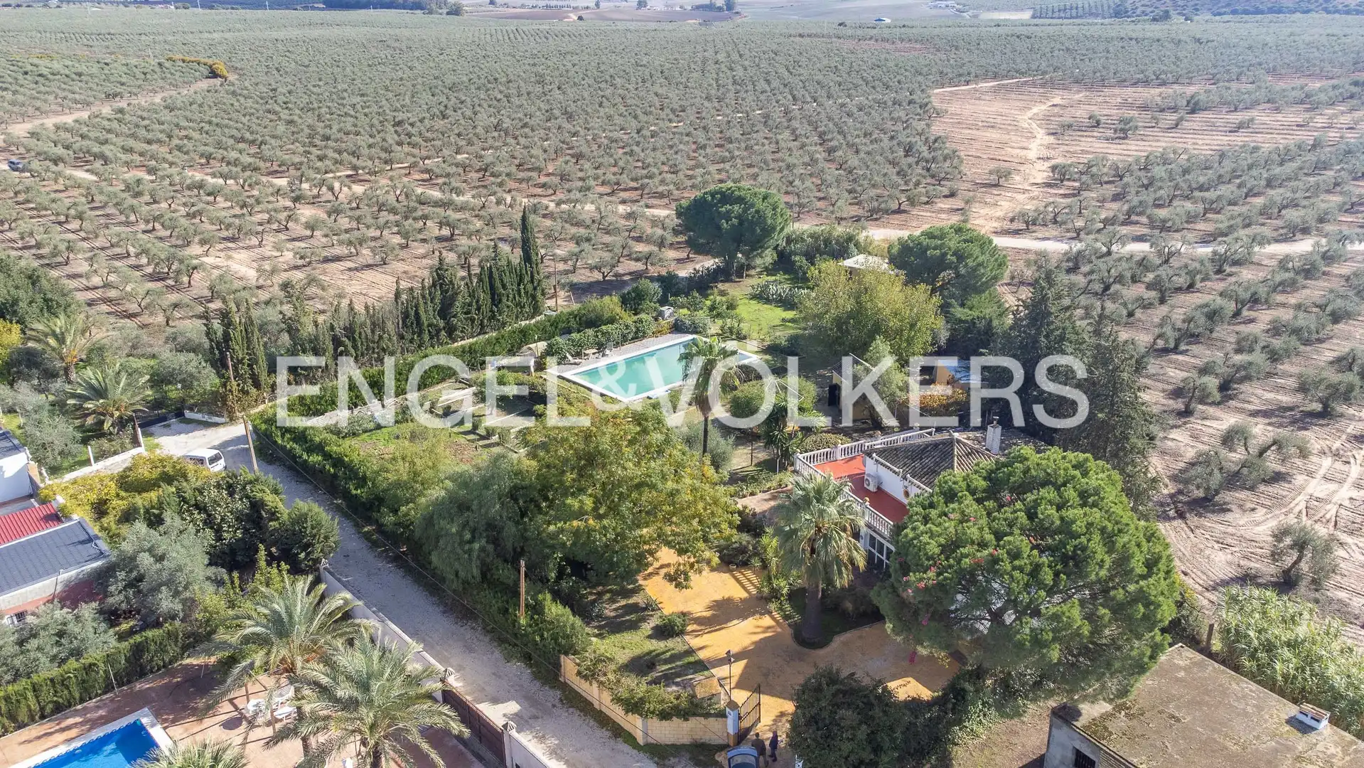 Houses for sale in Morón de la Frontera  with Air Conditioner, Heating and Private garden