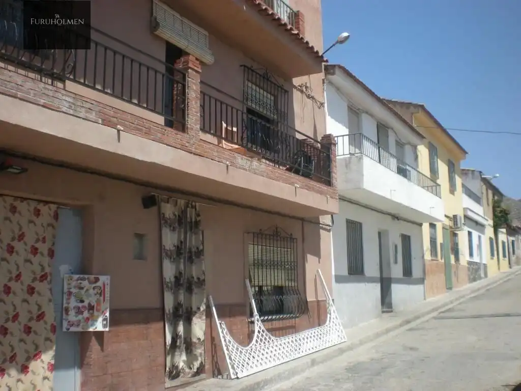 Casa in vendita a Calle ALVARO BAZAN 1