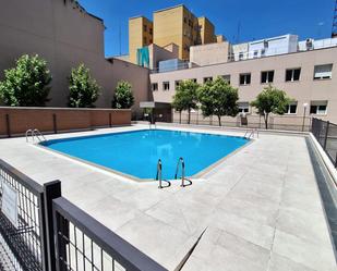 Swimming pool of Flat to rent in  Madrid Capital  with Air Conditioner, Heating and Private garden