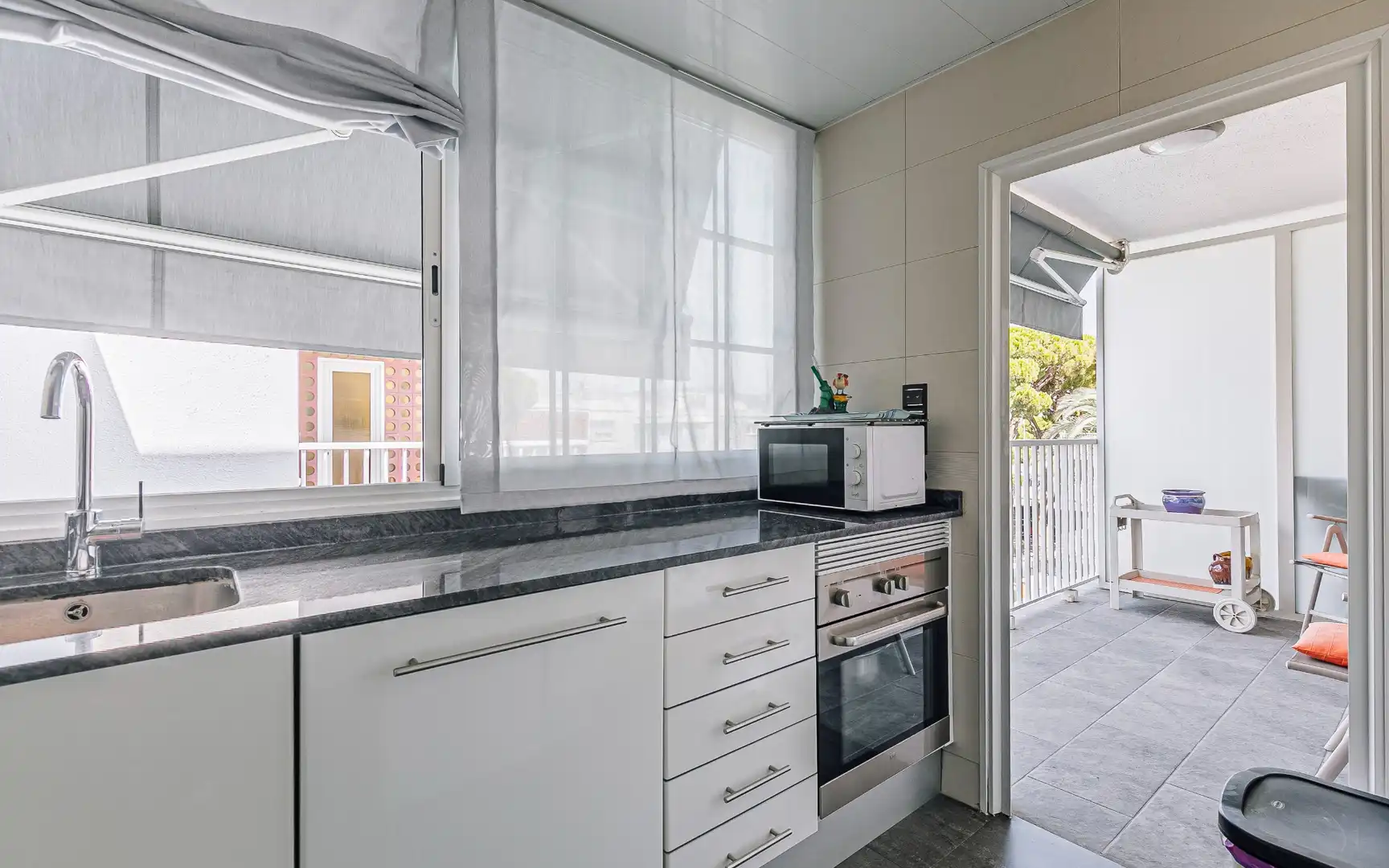 Kitchen of Flat for sale in Castelldefels  with Air Conditioner, Heating and Private garden