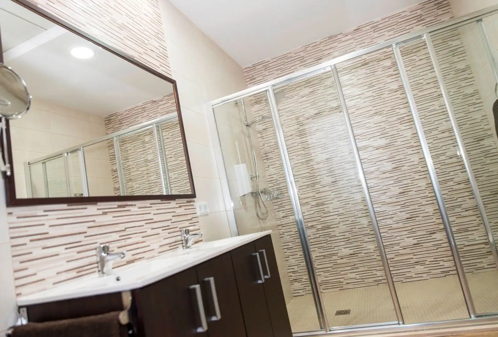 Baño de Apartamento de alquiler en Levante