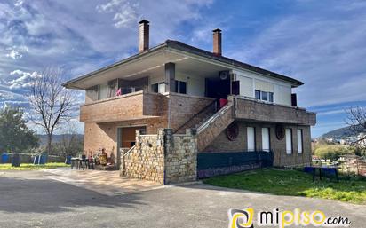 Vista exterior de Casa o xalet en venda en Laredo amb Calefacció i Moblat