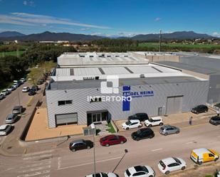 Vista exterior de Nau industrial en venda en Girona Capital amb Calefacció i Alarma