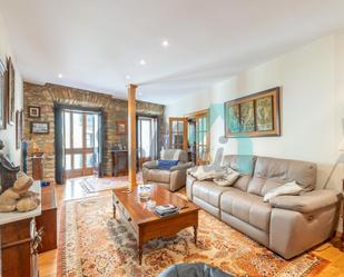 Living room of Flat for sale in Oviedo   with Heating, Parquet flooring and Terrace