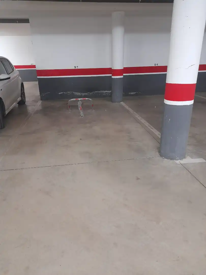 Aparcament de Pis en venda en Puertollano amb Calefacció, Traster i Piscina comunitària