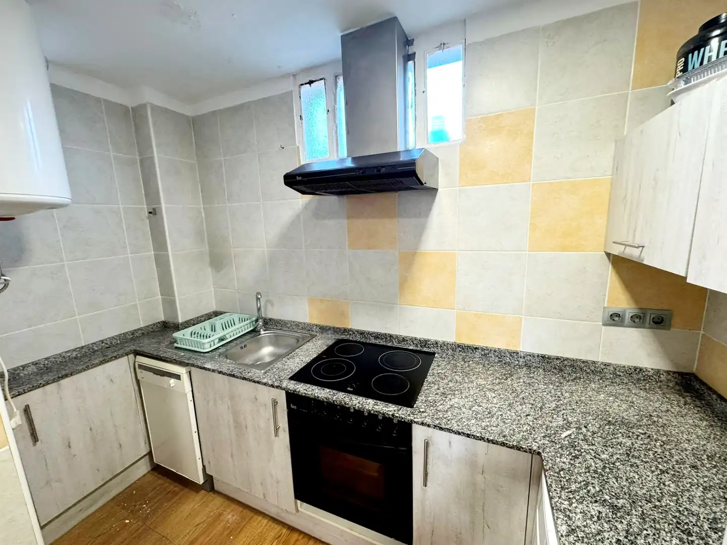 Cocina de Planta baja de alquiler en Avenida Alemania-Italia