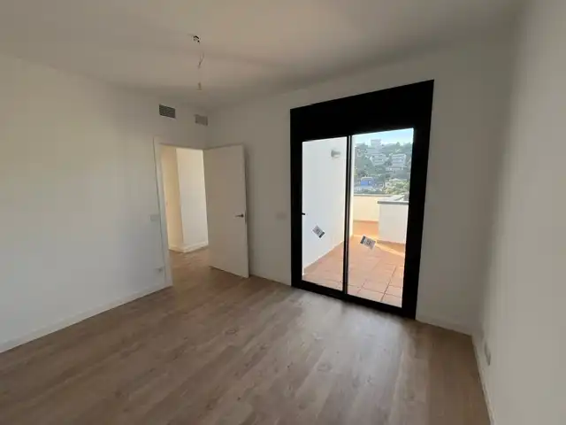 Dormitori de Casa o xalet en venda en Calafell amb Aire condicionat, Calefacció i Jardí privat