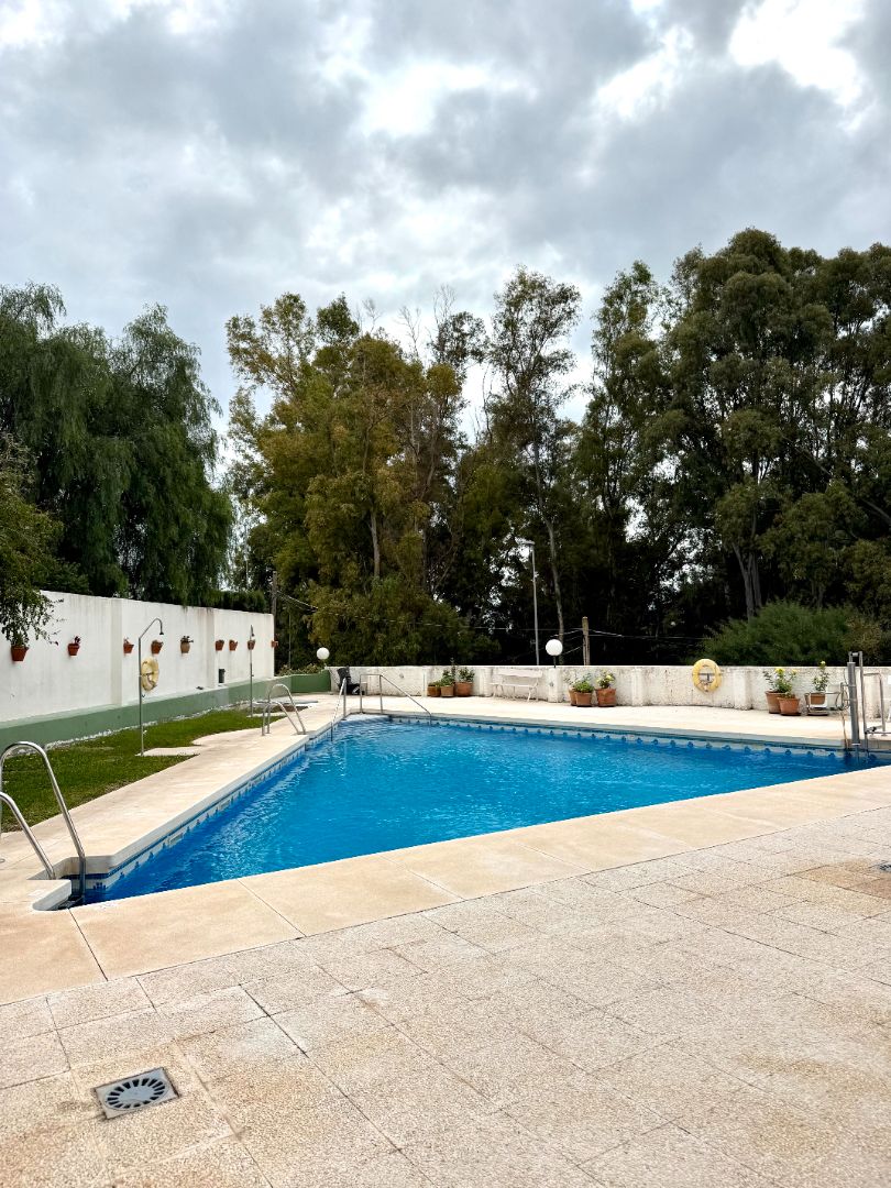Piscina de Piso en venta en Fuengirola con Terraza y Piscina comunitaria