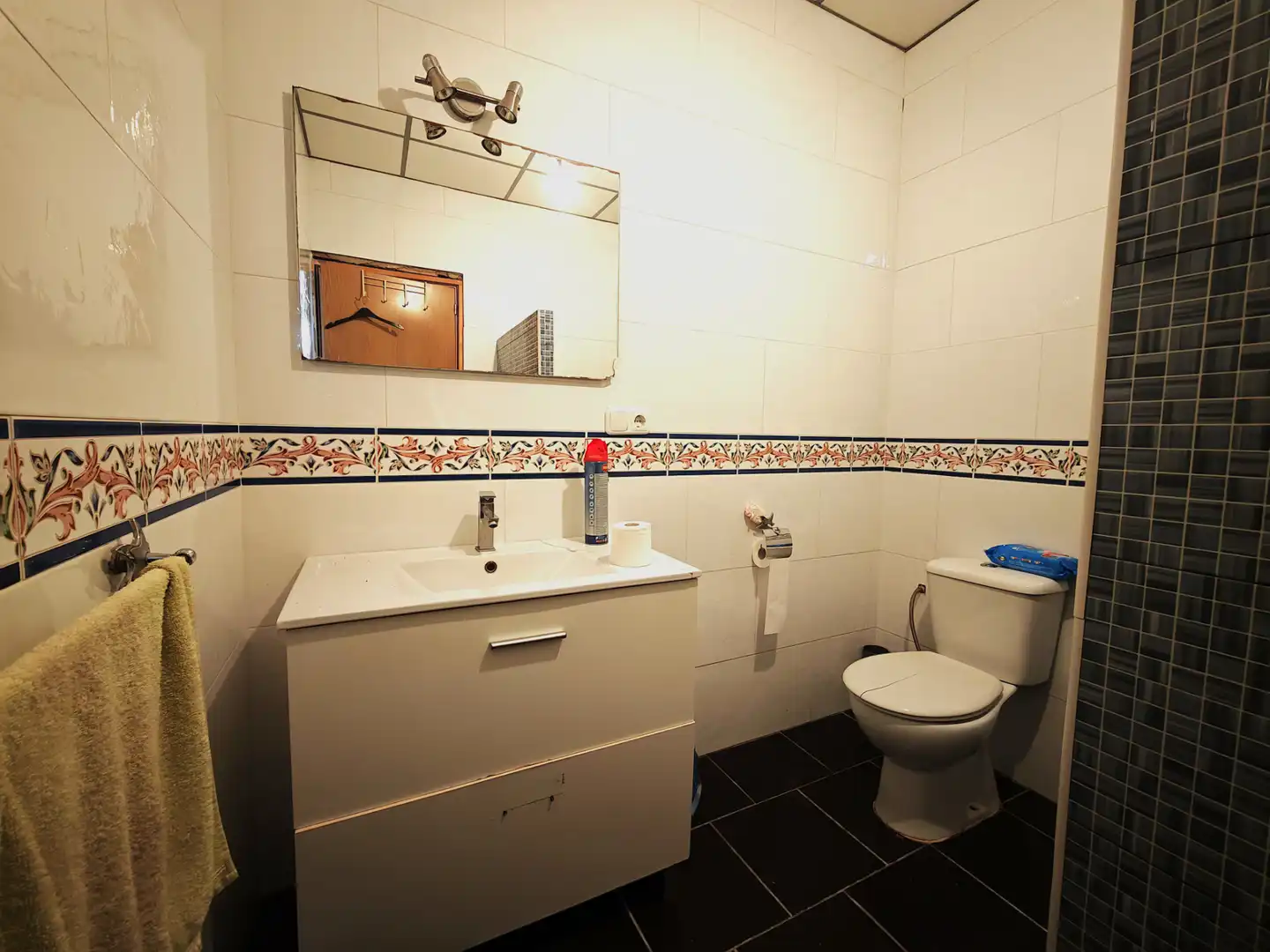 Bany de Casa o xalet en venda en Utrera amb Aire condicionat, Jardí privat i Terrassa
