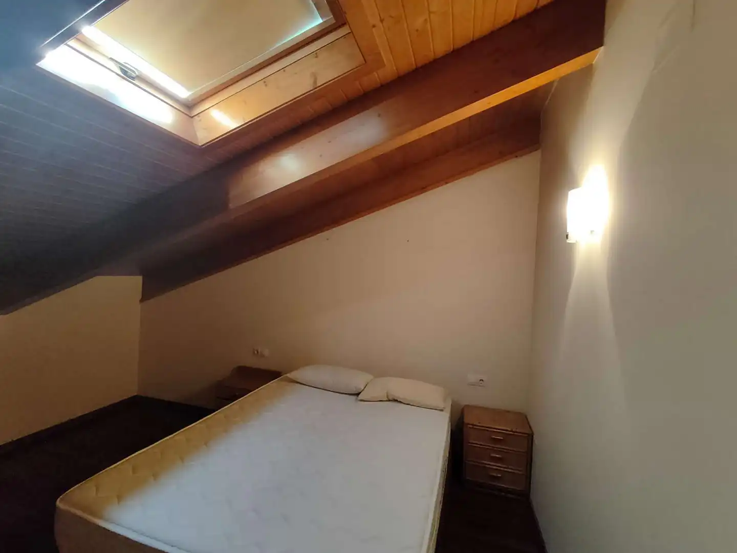 Dormitori de Dúplex en venda en Vilallonga de Ter amb Calefacció, Parquet i Terrassa