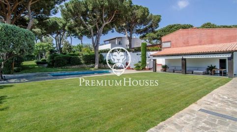 Casa en venta con piscina en Sant Andreu de Llavaneres