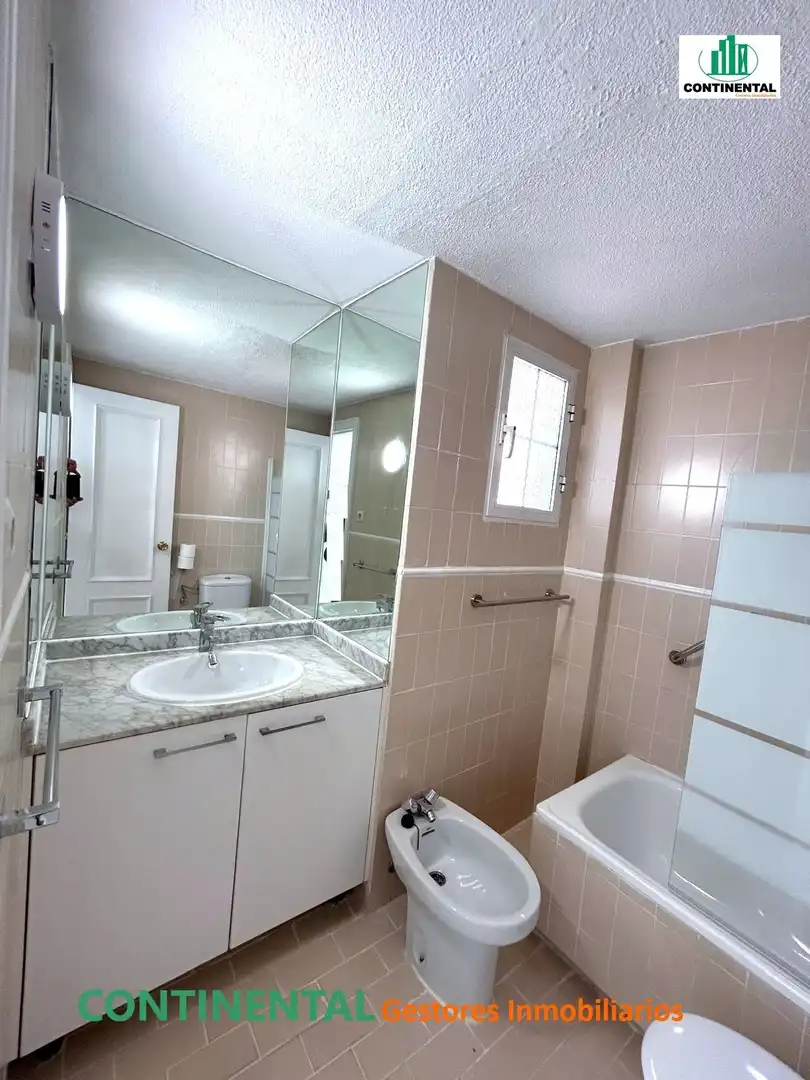 Baño de Piso para compartir en Las Rozas de Madrid con Calefacción, Jardín privado y Terraza