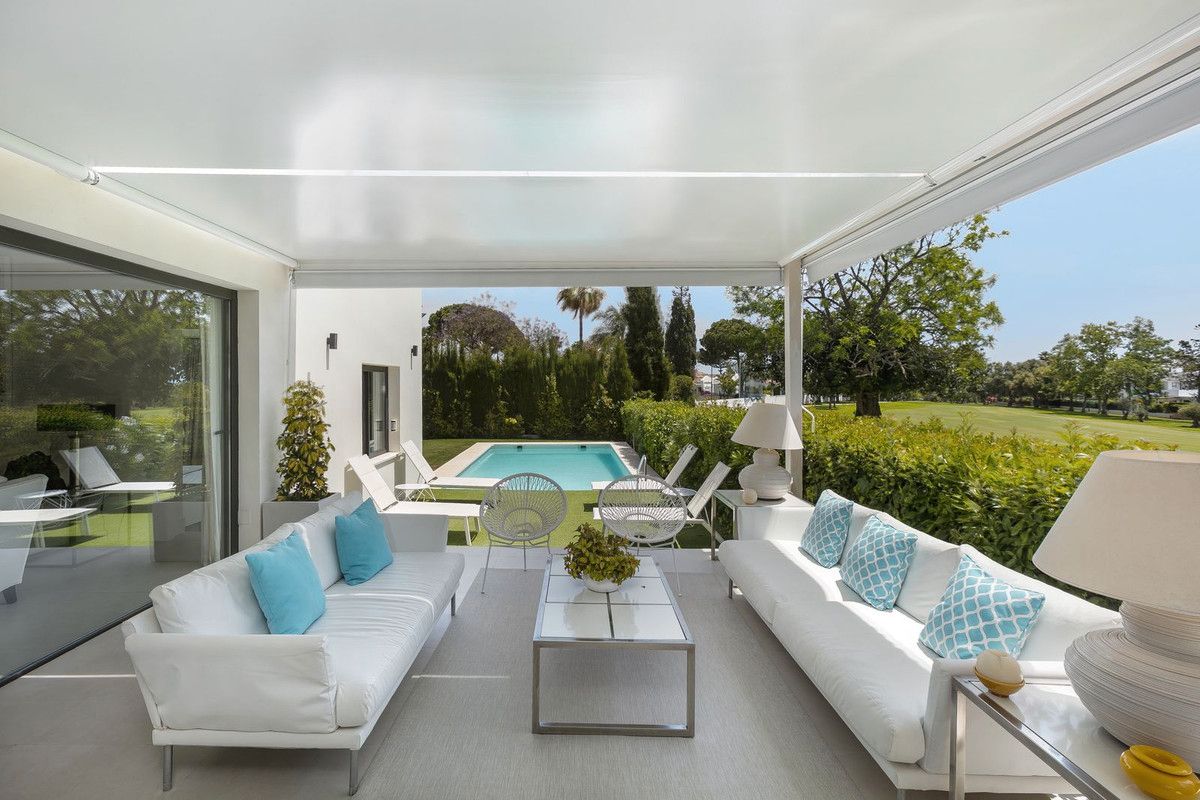 Terrassa de Casa o xalet en venda en Marbella amb Jardí privat, Terrassa i Piscina