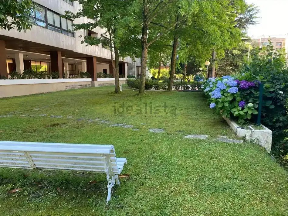 Jardí de Apartament en venda en Vigo  amb Jardí privat, Parquet i Traster