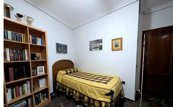 Schlafzimmer von Wohnung zum Verkauf in Linares mit Klimaanlage, Heizung und Balkon