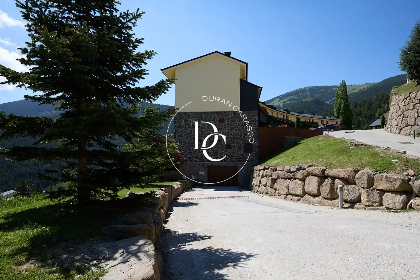 Vista exterior de Casa o chalet en venta en Alp con Jardín privado, Terraza y Trastero