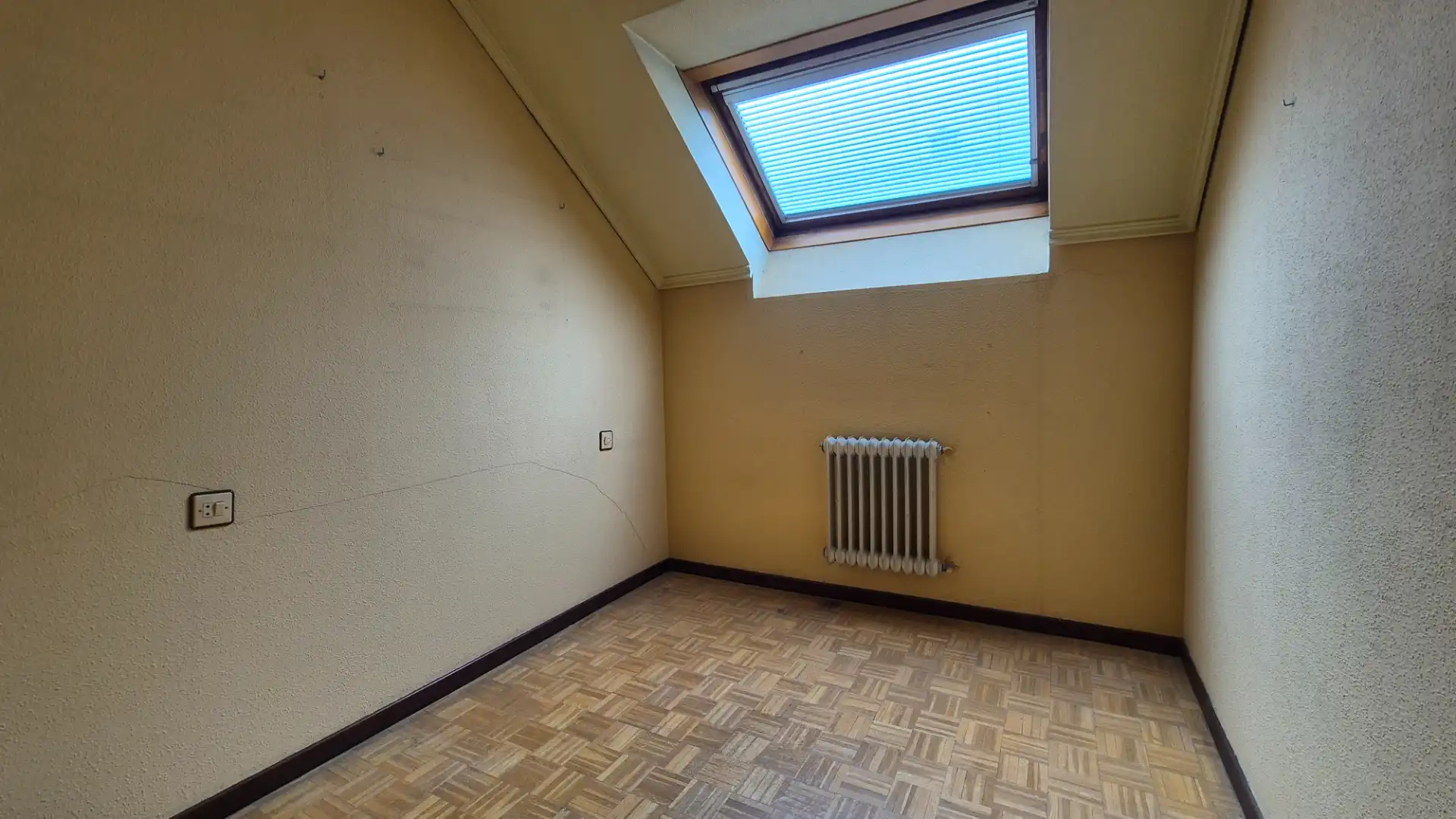 Dúplex en venta en Oviedo  con Calefacción, Parquet y Trastero