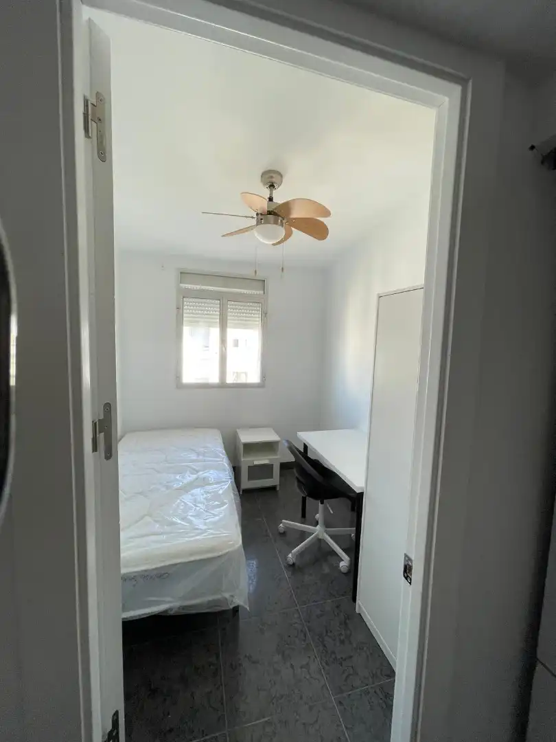 Bedroom of Flat for rent in Utrera  with Furnished, Oven and Washing machine