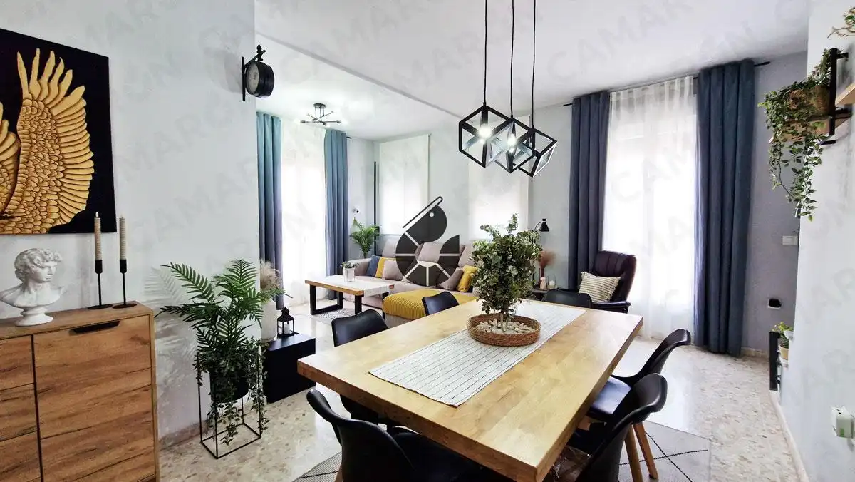 Comedor de Piso en venta en Coria del Río con Aire acondicionado, Terraza y Balcón
