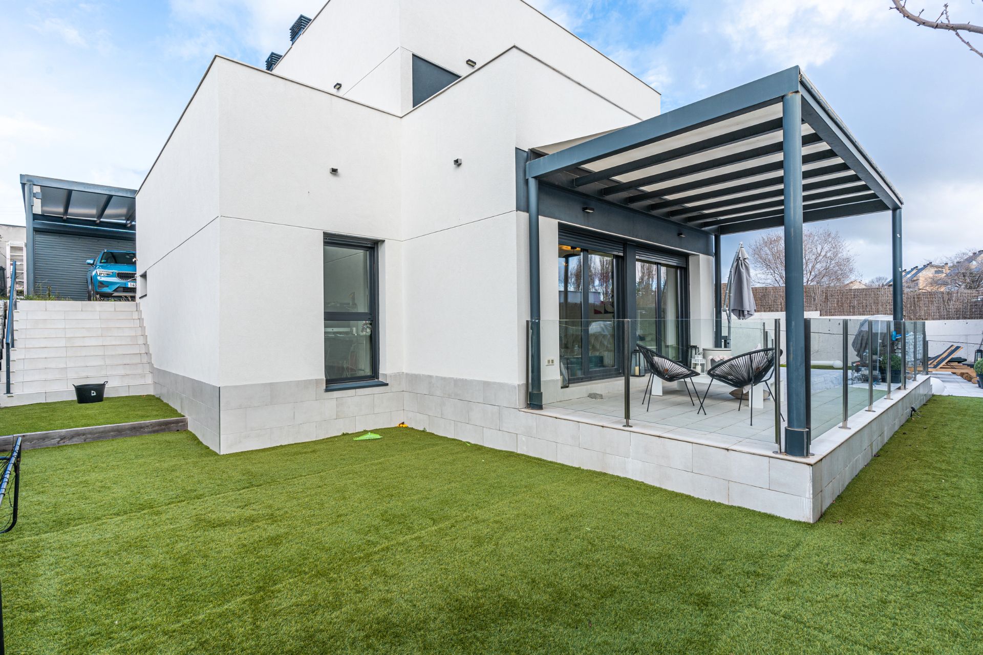 Terrace of House or chalet for sale in Torrelodones  with Air Conditioner, Heating and Private garden