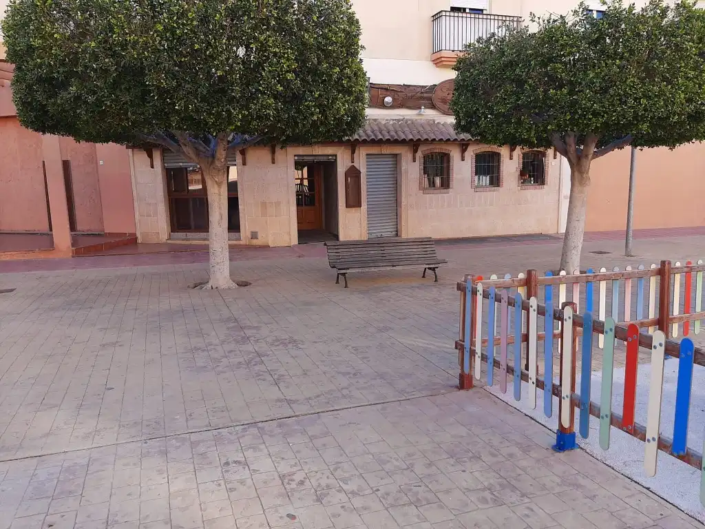 Local en venda a Vera Ciudad