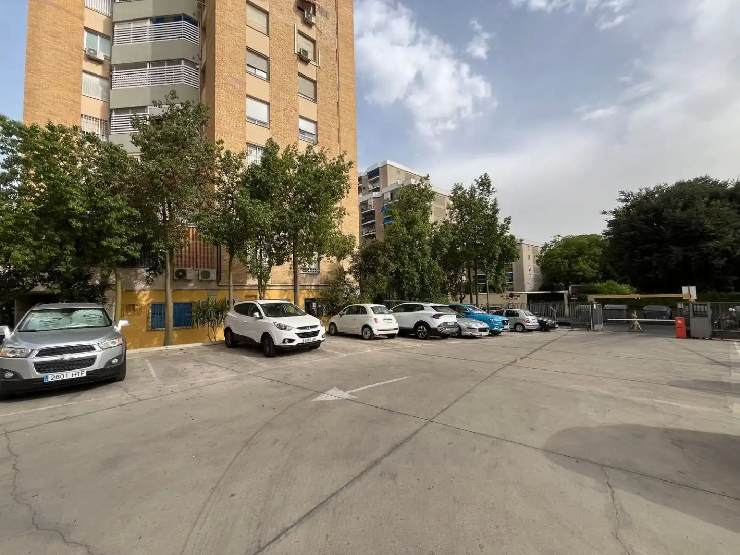 Parking de Piso en venta en  Sevilla Capital con Aire acondicionado, Terraza y Balcón