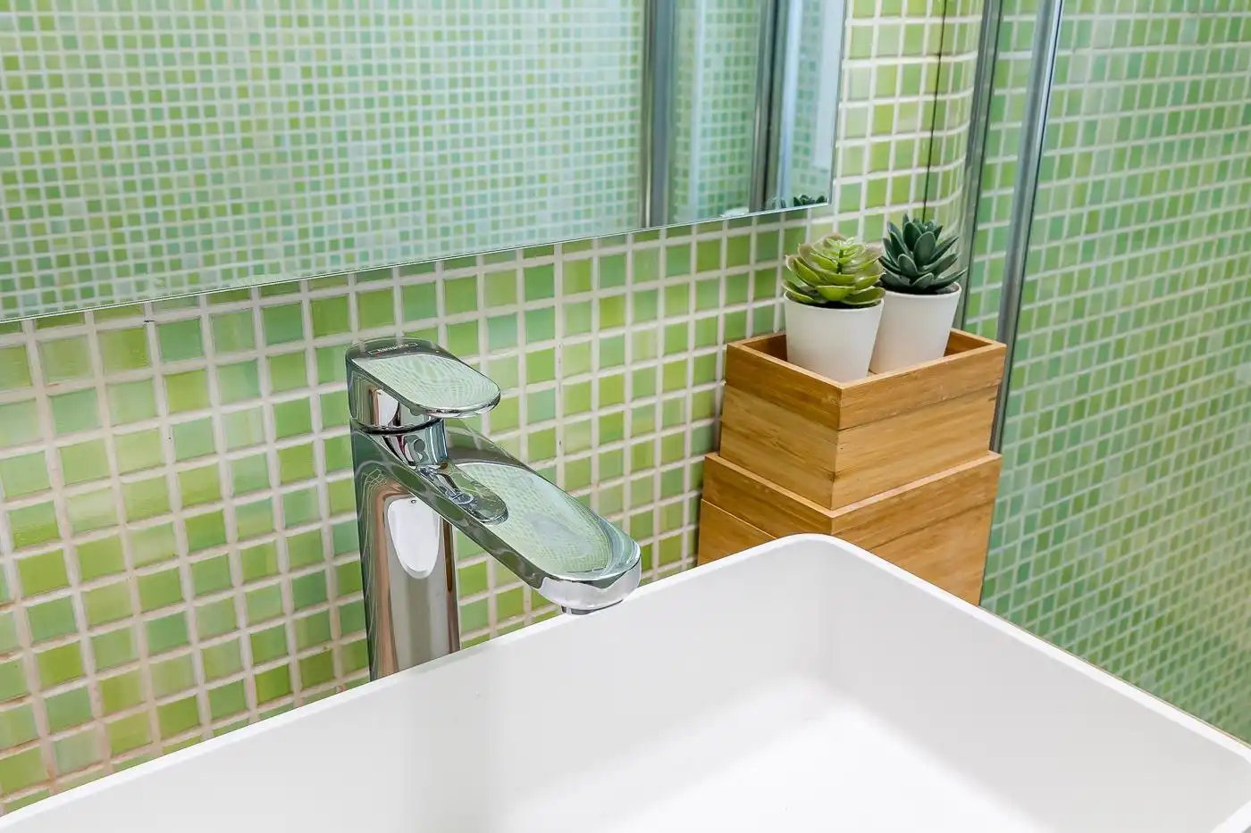Bathroom of Apartments for sale in Madrid  with Air Conditioner and Furnished