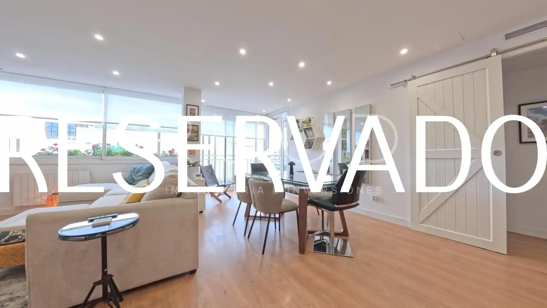 Sala de estar de Piso de alquiler en Barcelona con Aire acondicionado, Calefacción y Parquet