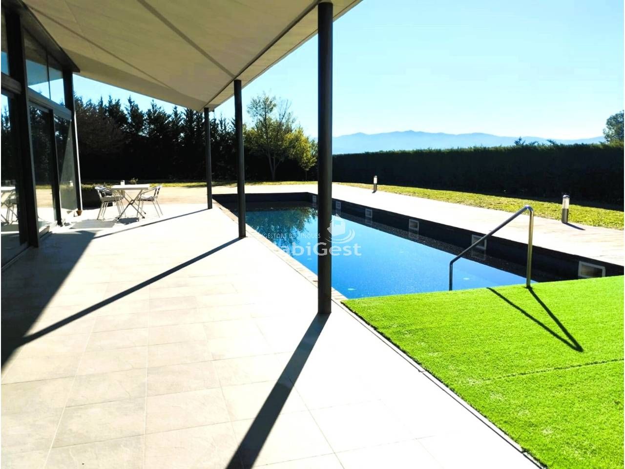 Piscina de Casa o xalet en venda en Cervià de Ter amb Aire condicionat, Jardí privat i Terrassa