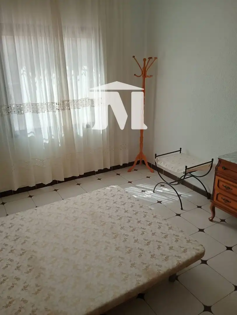 Habitación de Casa adosada en venta en Murcia con Aire acondicionado, Trastero y Amueblado