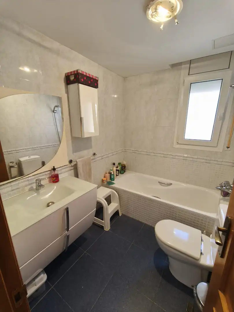 Bathroom of Houses for sale in Cambrils  with Heating, Private garden and Parquet flooring