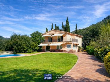 House with balcony for sale in Tagamanent