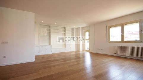 Foto 5 von Dachboden zur Miete in Del Milanesat, Les Tres Torres, Barcelona Capital