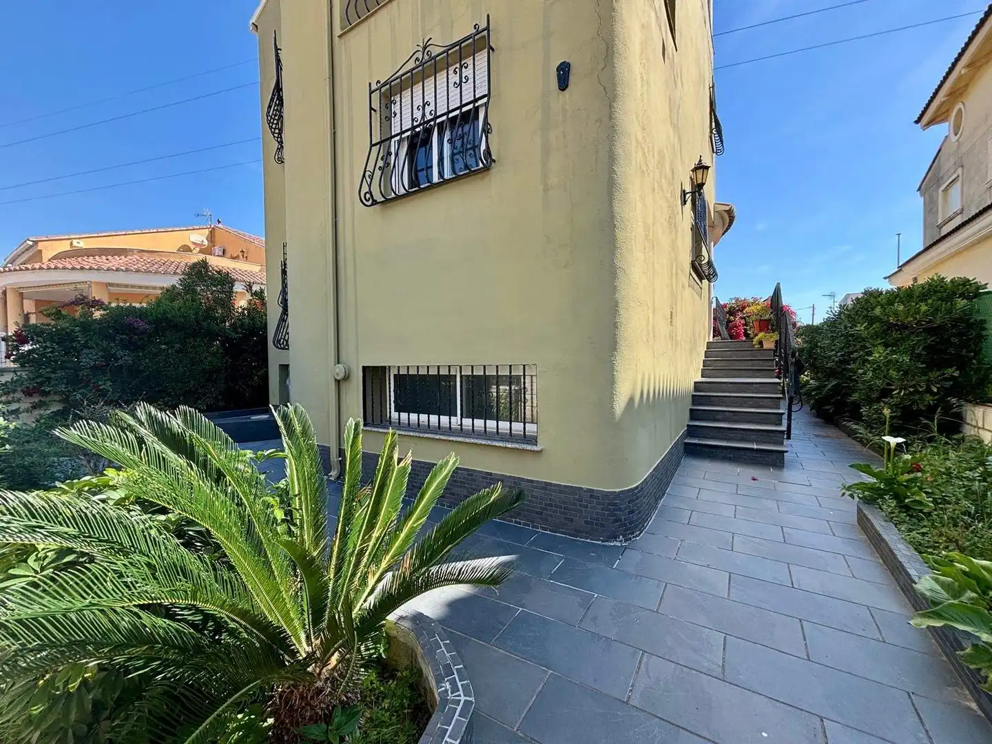 Exterior view of Houses for sale in Daimús  with Private garden, Terrace and Storage room