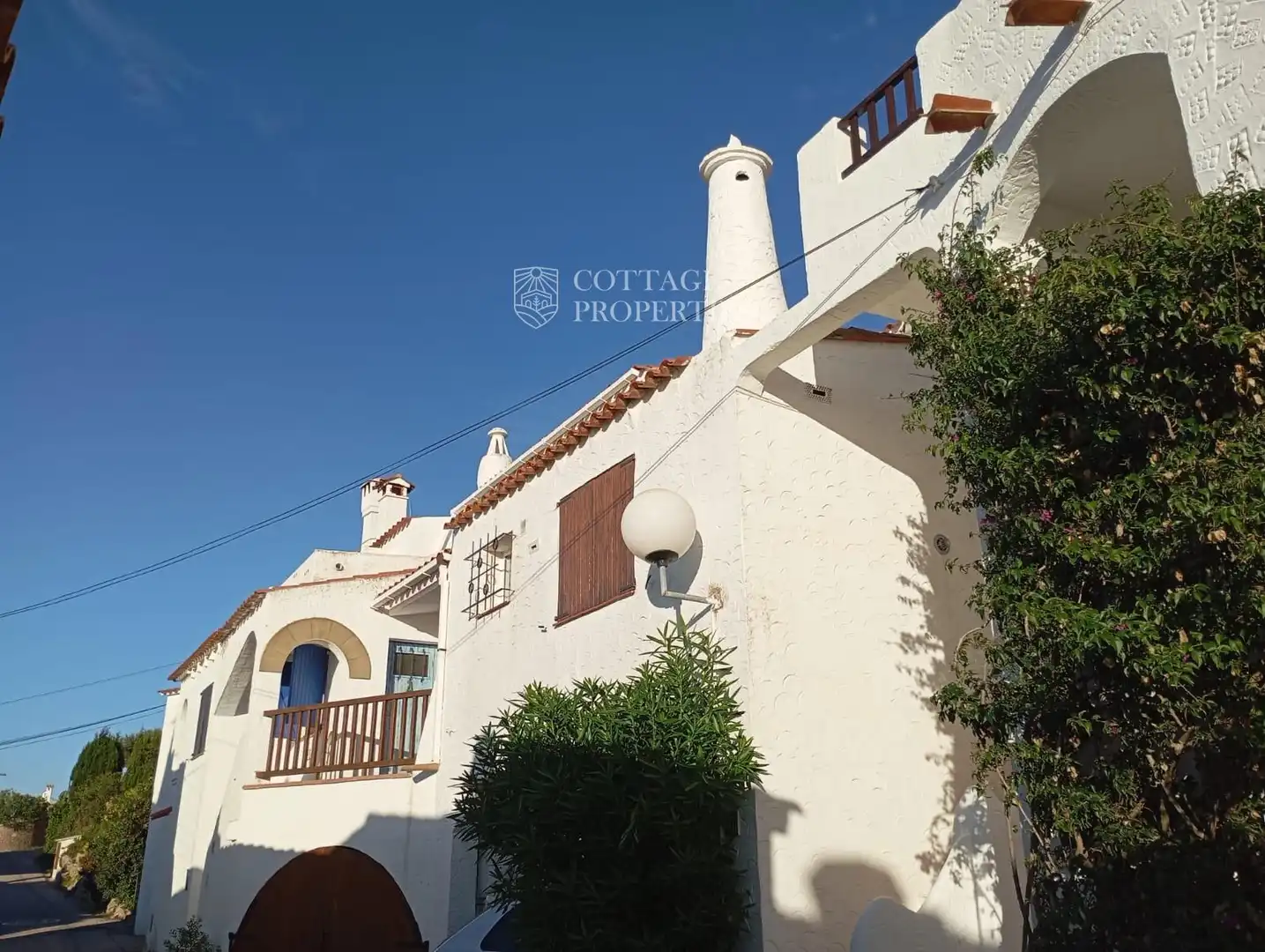 Vista exterior de Casa adosada en venta en L'Escala con Calefacción, Terraza y Piscina