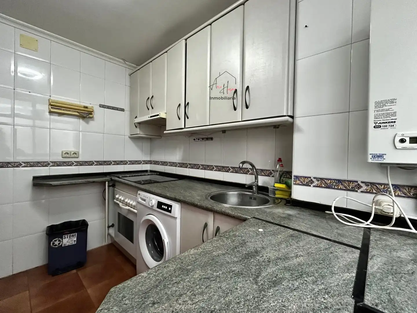 Kitchen of Flat for rent in Salamanca  with Heating, Furnished and Balcony
