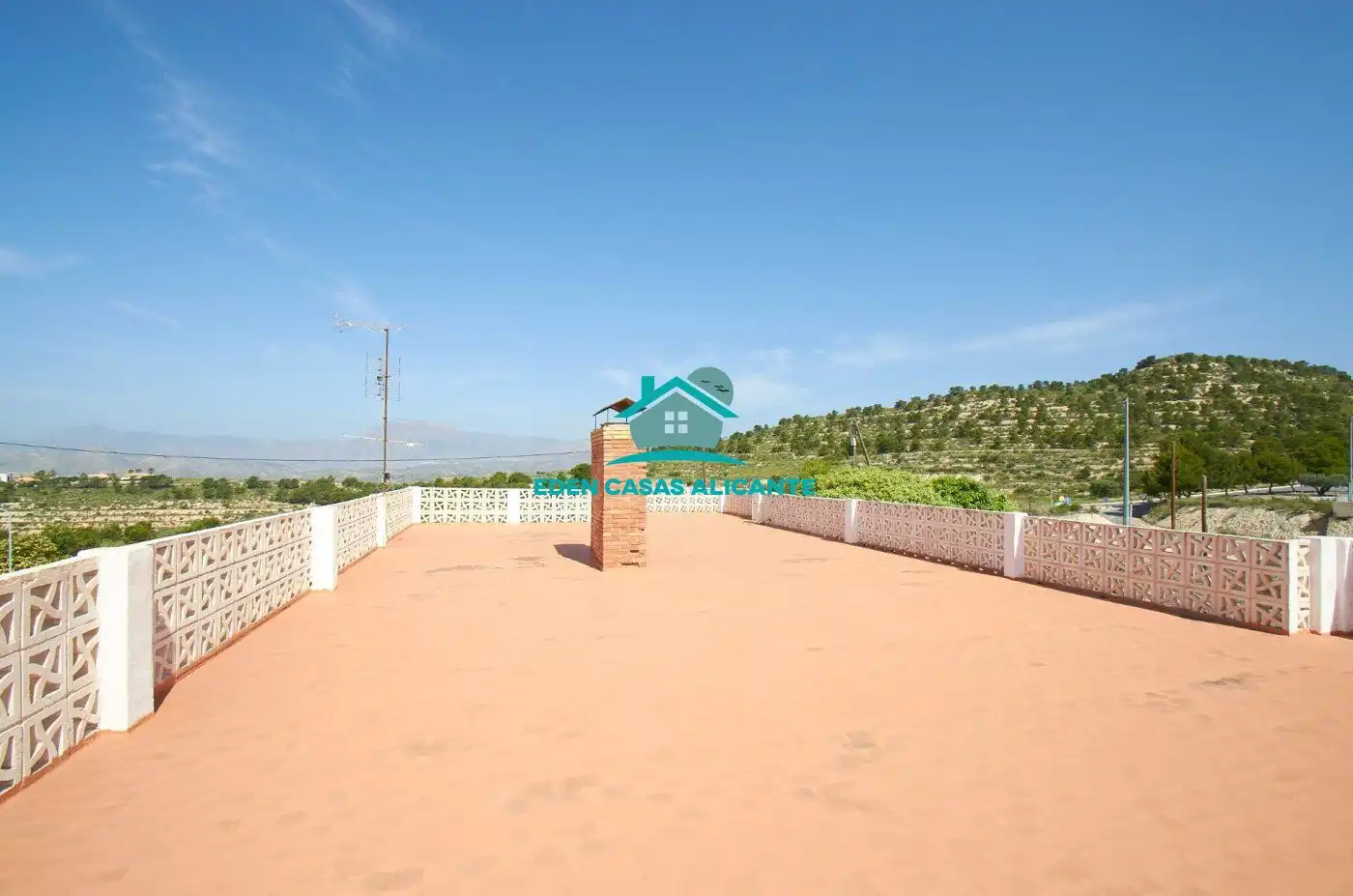 Country homes for sale in Busot  with Private garden, Terrace and Swimming Pool