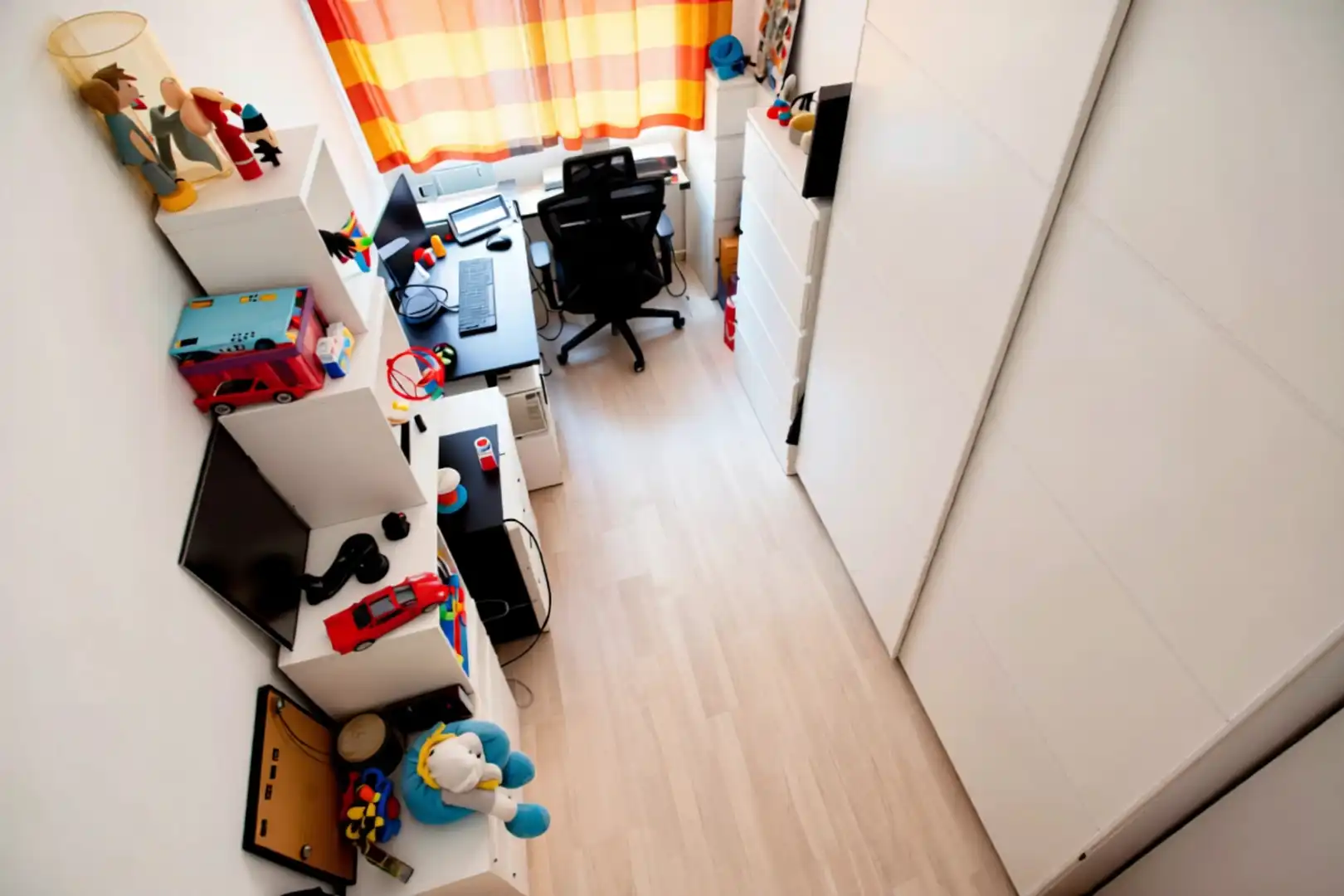 Habitación de Casa adosada en venta en Barcelona con Aire acondicionado, Calefacción y Parquet
