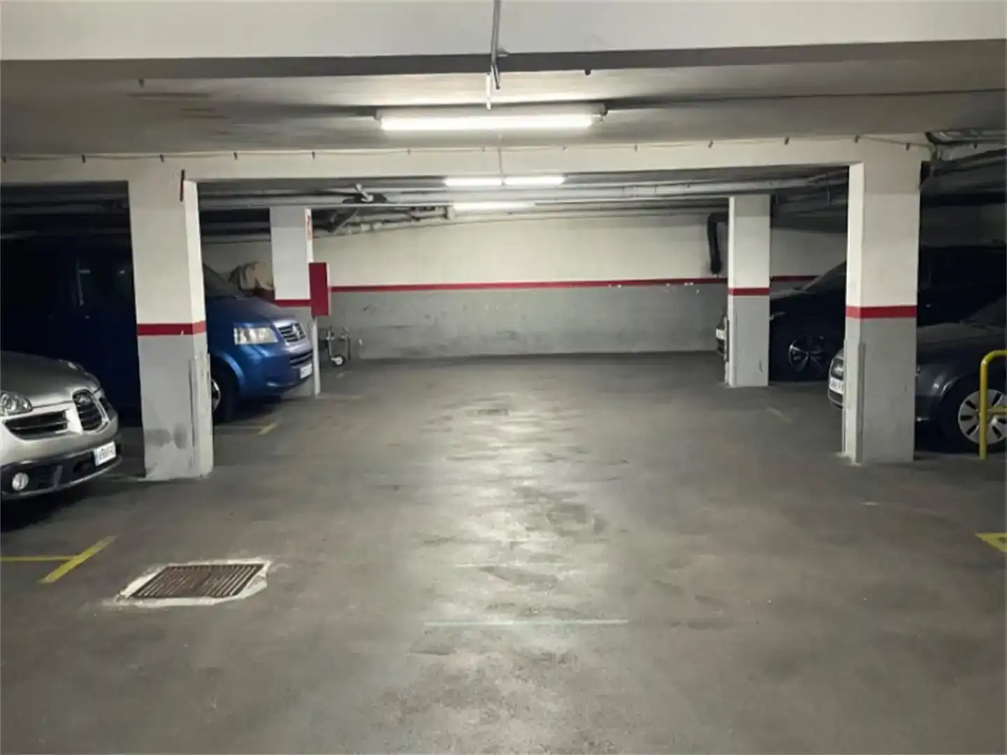 Parkplatz von Garage zum Verkauf in Centre  