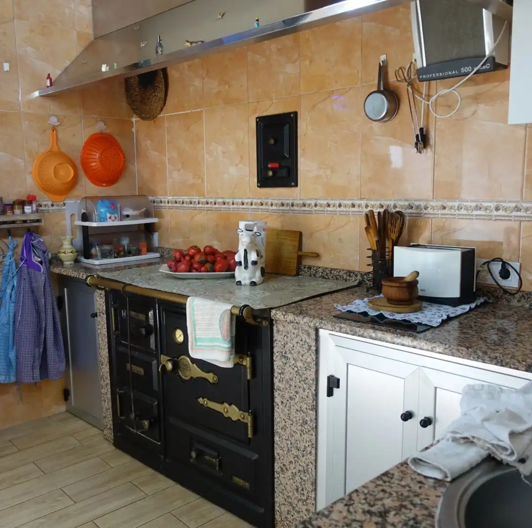 Kitchen of Houses for sale in Ponteareas, Pontevedra