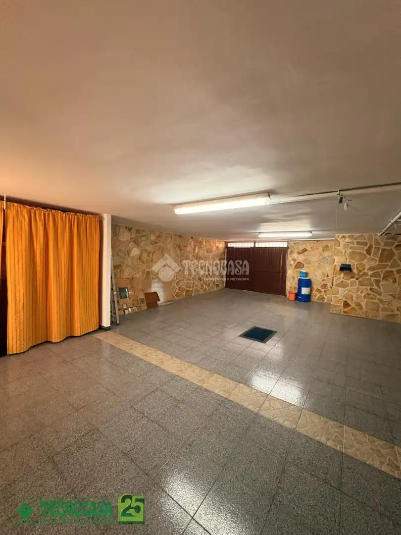 Casa adosada en venda a C. Real, Corral de Almaguer