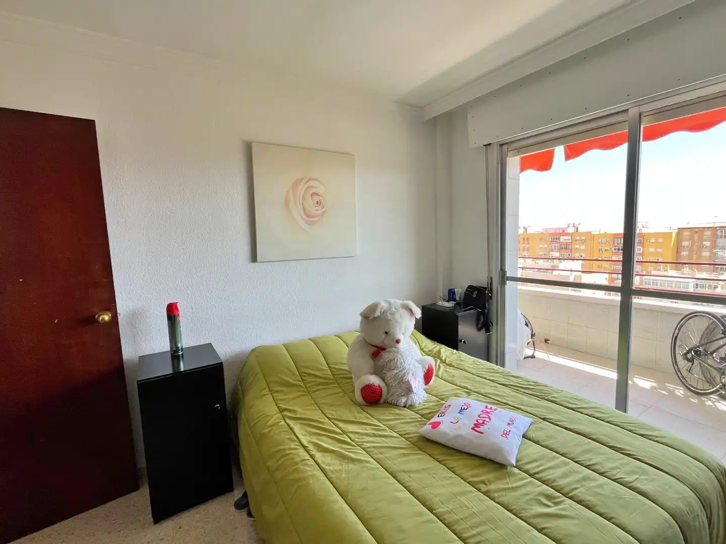 Habitación de Piso en venta en Málaga con Jardín privado, Terraza y Amueblado