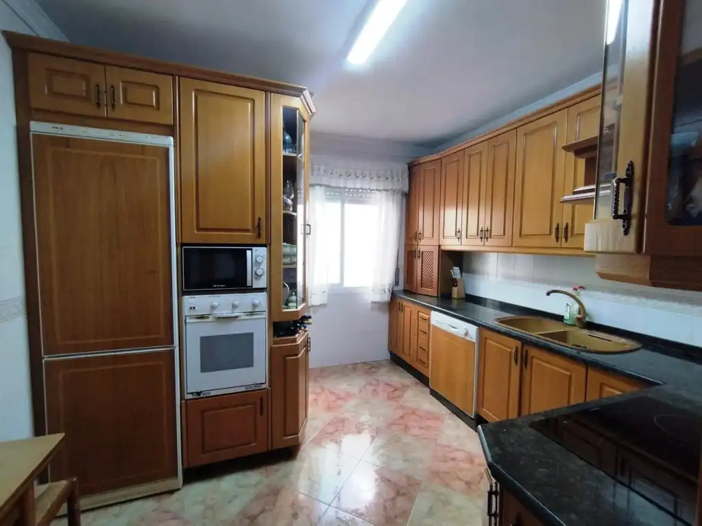 Kitchen of Apartments for sale in Cómpeta  with Balcony