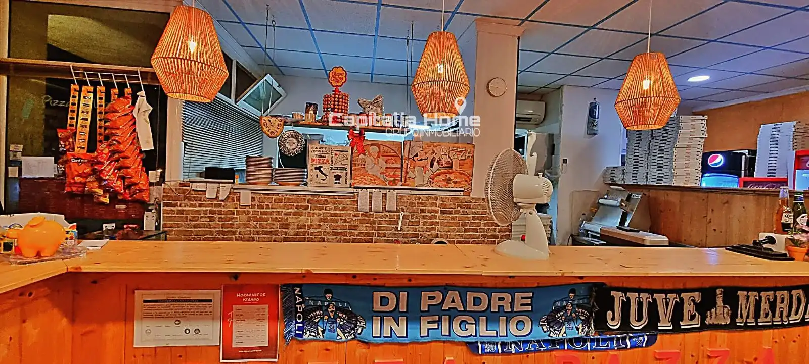 Local en traspaso en Santa Eulària des Riu con Aire acondicionado, Terraza y Amueblado