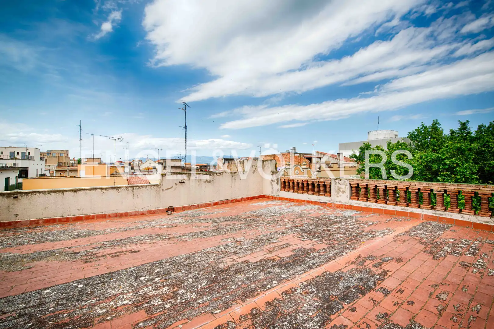 Terraza de Piso en venta en Figueres con Calefacción y Balcón