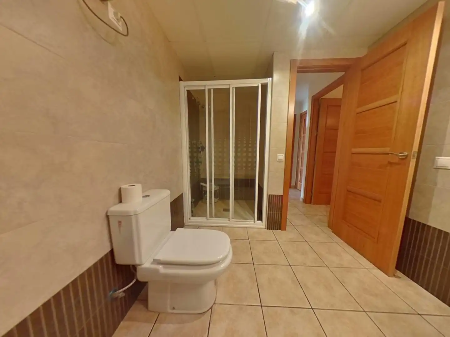 Baño de Finca rústica en venta en Almodóvar del Río con Aire acondicionado, Jardín privado y Piscina
