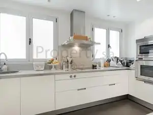 Cuina de Pis en venda en Barcelona amb Aire condicionat, Calefacció i Terrassa