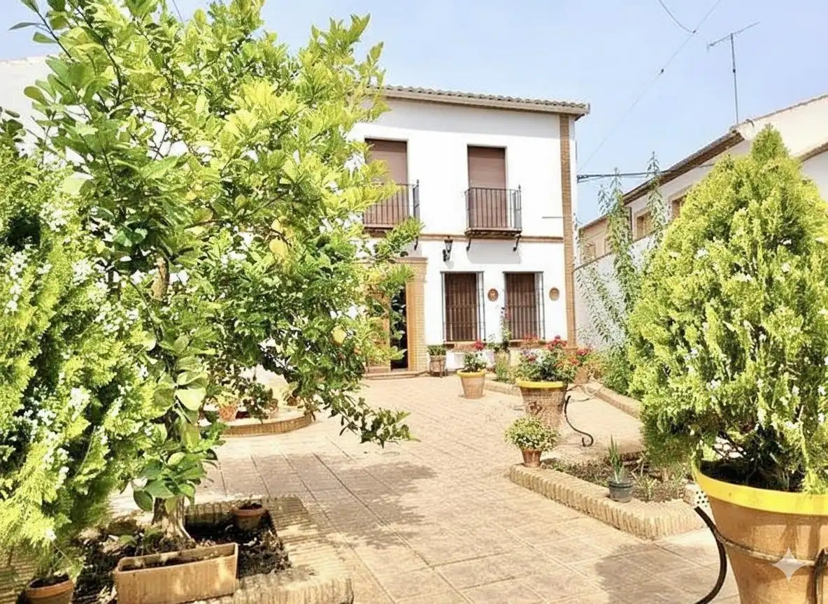 Casa con terraza en venta en Mollina, imagen 2